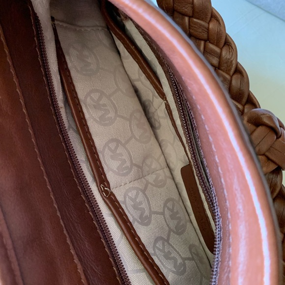 Authentic Michael Kors canvas /hemp purse with leather trim. - Picture 9 of 10